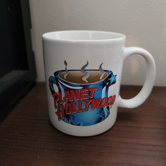 FREE with purchase--Vintage 90s Planet Hollywood mug - Picture 5 of 5